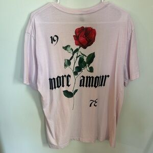 More amor shirt